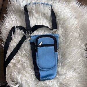 Water Bottle Carrier Bag, with Adjustable Shoulder Strap.NWOT.